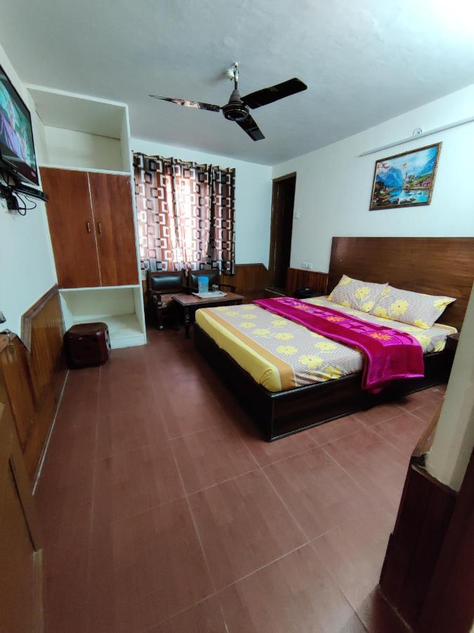 Hotel Alankar Manāli Exterior foto