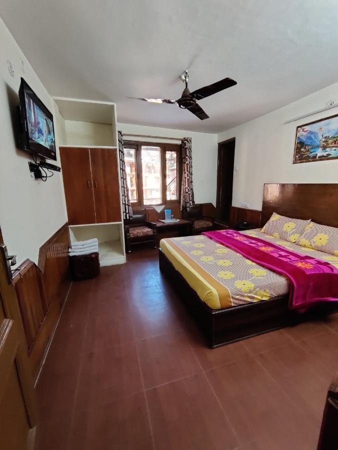 Hotel Alankar Manāli Exterior foto